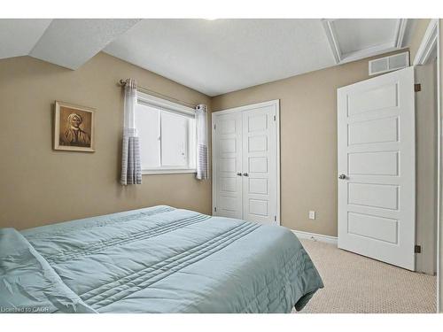 36 Freure Drive, Cambridge, ON - Indoor Photo Showing Bedroom