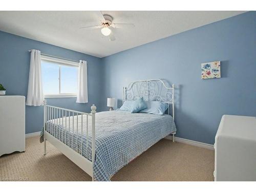 36 Freure Drive, Cambridge, ON - Indoor Photo Showing Bedroom