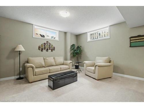 36 Freure Drive, Cambridge, ON - Indoor Photo Showing Living Room