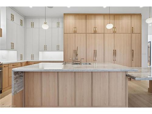 427 Pine Cove Road, Burlington, ON - Indoor Photo Showing Kitchen