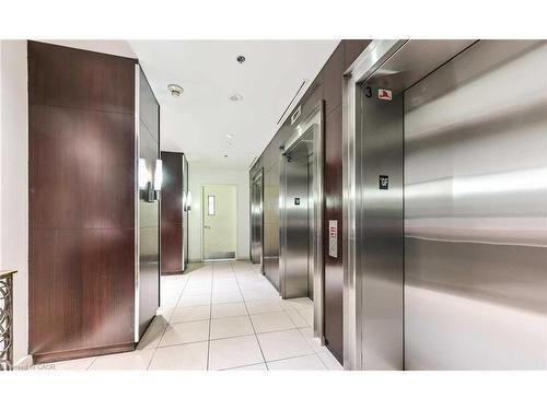 2306-36 Lee Centre Drive, Toronto, ON - Indoor Photo Showing Other Room