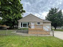 2-122 Macassa Avenue  Hamilton, ON L8V 2B2