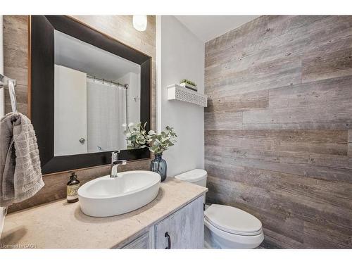 95 Macatee Place, Cambridge, ON - Indoor Photo Showing Bathroom
