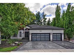 27 Woodmans Court  Kitchener, ON N2P 2B2