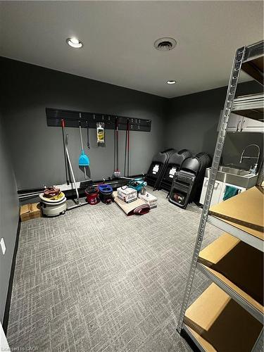 1-2279 Fairview Street, Burlington, ON 