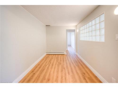22-158 Erb Street, Waterloo, ON - Indoor Photo Showing Other Room