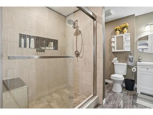 80 Foxborough Drive, Ancaster, ON - Indoor Photo Showing Bathroom