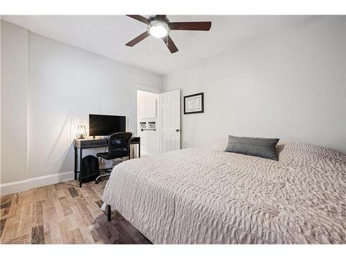 131 Mill Street, Kitchener, ON - Indoor Photo Showing Bedroom