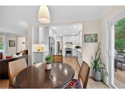 233 Townsend Avenue, Burlington, ON - Indoor Photo Showing Dining Room