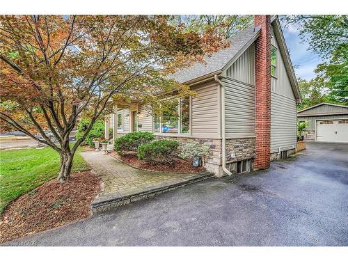 233 Townsend Avenue, Burlington, ON - Outdoor