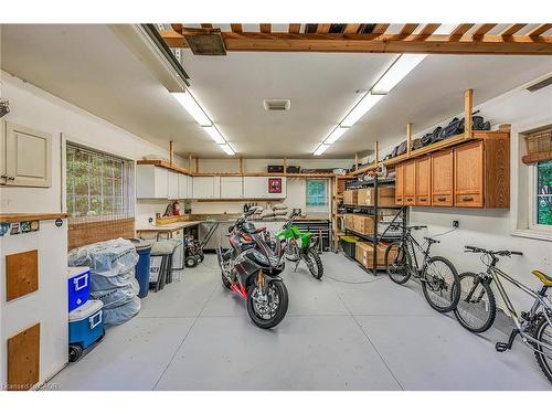 233 Townsend Avenue, Burlington, ON - Indoor Photo Showing Garage