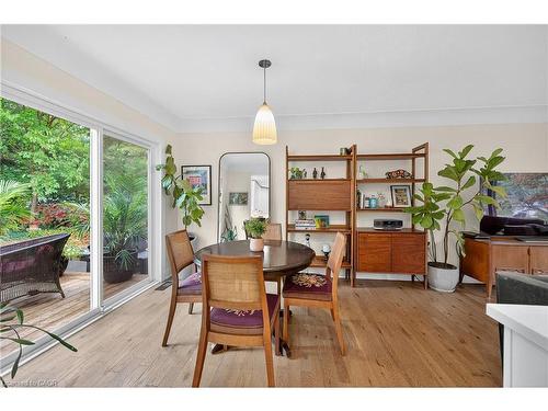 233 Townsend Avenue, Burlington, ON - Indoor Photo Showing Other Room