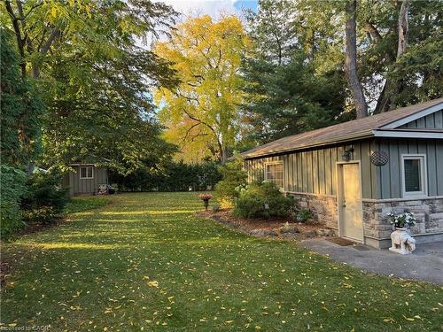 233 Townsend Avenue, Burlington, ON - Outdoor