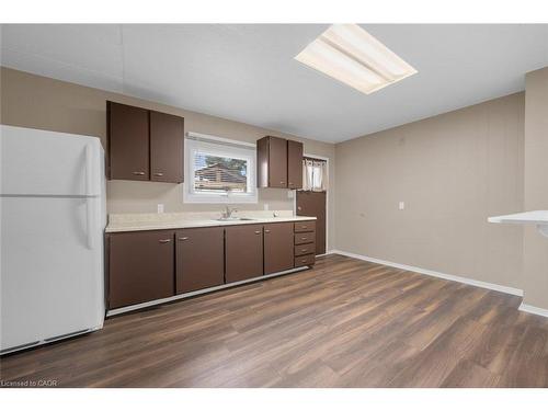 73 Shaw Street, Hamilton, ON - Indoor Photo Showing Kitchen