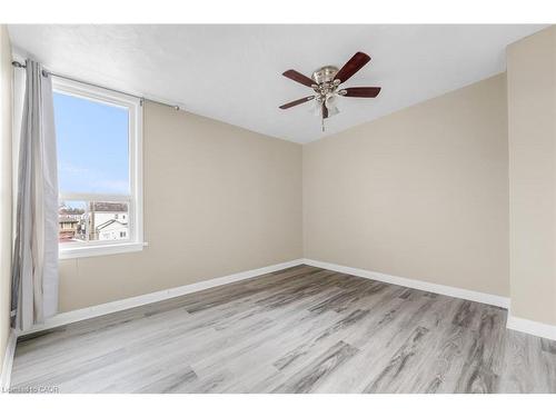 73 Shaw Street, Hamilton, ON - Indoor Photo Showing Other Room