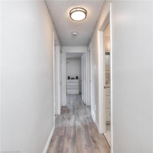 50 Old Forest Crescent, Kitchener, ON - Indoor Photo Showing Other Room