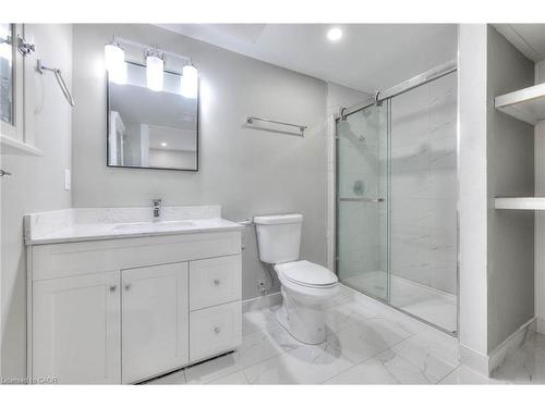 50 Old Forest Crescent, Kitchener, ON - Indoor Photo Showing Bathroom