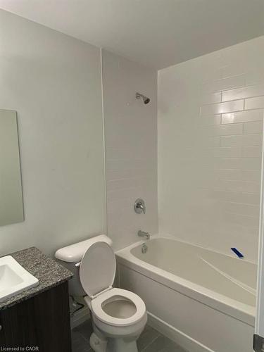 402-108 Garment Street, Kitchener, ON - Indoor Photo Showing Bathroom
