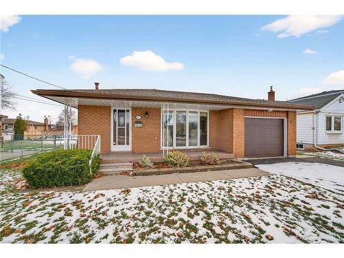 90 Pottruff Road N, Hamilton, ON - Outdoor