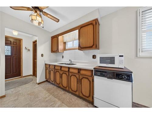 90 Pottruff Road N, Hamilton, ON - Indoor Photo Showing Kitchen With Double Sink