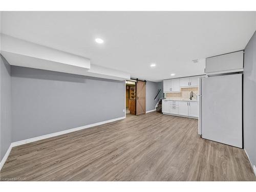 90 Pottruff Road N, Hamilton, ON - Indoor