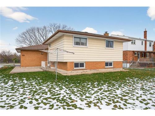 90 Pottruff Road N, Hamilton, ON - Outdoor