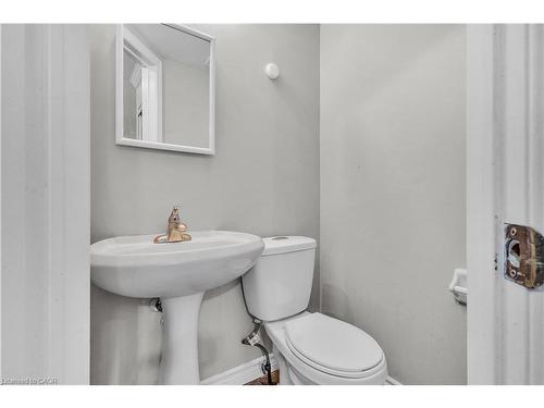 23 Stonecairn Drive, Cambridge, ON - Indoor Photo Showing Bathroom