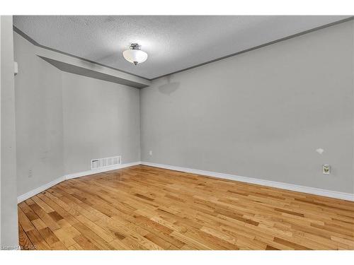 23 Stonecairn Drive, Cambridge, ON - Indoor Photo Showing Other Room