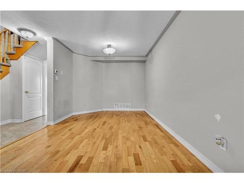 23 Stonecairn Drive, Cambridge, ON - Indoor Photo Showing Other Room