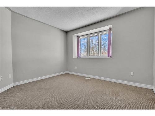 23 Stonecairn Drive, Cambridge, ON - Indoor Photo Showing Other Room