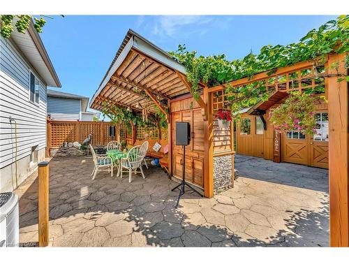 39 Marilyn Court, Hamilton, ON - Outdoor With Deck Patio Veranda