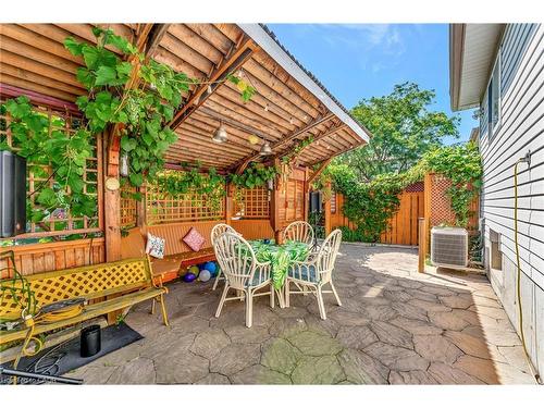 39 Marilyn Court, Hamilton, ON - Outdoor With Deck Patio Veranda