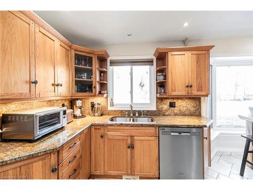 7087 Rainham Road, Dunnville, ON - Indoor Photo Showing Kitchen With Double Sink