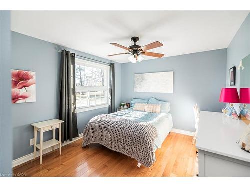 7087 Rainham Road, Dunnville, ON - Indoor Photo Showing Bedroom
