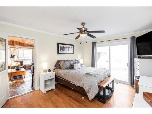 7087 Rainham Road, Dunnville, ON - Indoor Photo Showing Bedroom