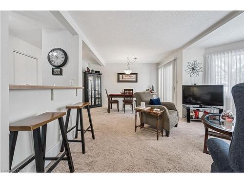 21-205 Highland Crescent, Kitchener, ON - Indoor