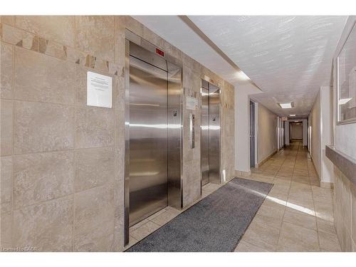 106-58 Bridgeport Road E, Waterloo, ON - Indoor Photo Showing Other Room