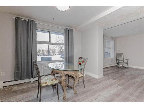 106-58 Bridgeport Road E, Waterloo, ON - Indoor Photo Showing Dining Room