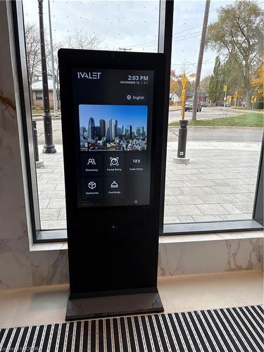 810-2088 James Street, Burlington, ON - Outdoor