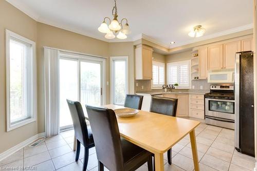 5191 Blue Spruce Avenue, Burlington, ON - Indoor