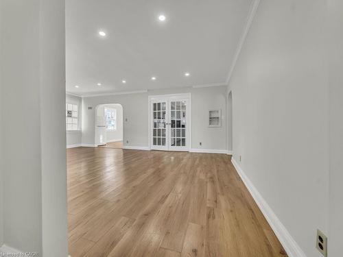 860 Vine Street, Cambridge, ON - Indoor Photo Showing Other Room