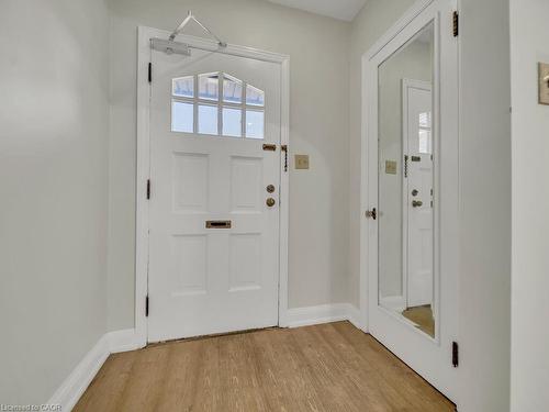 860 Vine Street, Cambridge, ON - Indoor Photo Showing Other Room