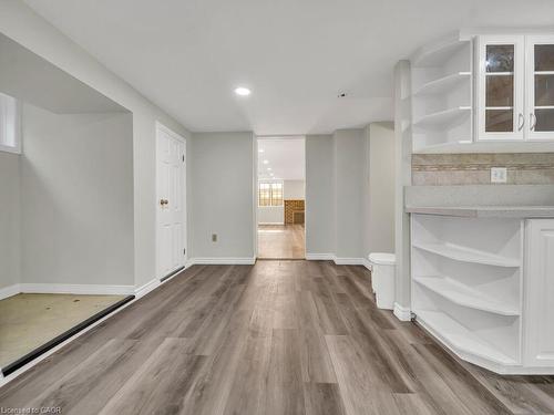 860 Vine Street, Cambridge, ON - Indoor Photo Showing Other Room
