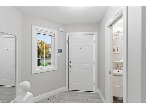 4399 Christopher Court, Lincoln, ON - Indoor Photo Showing Other Room