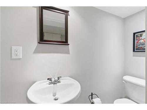 4399 Christopher Court, Lincoln, ON - Indoor Photo Showing Bathroom
