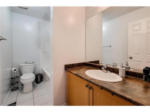 81 Odonnel Drive, Binbrook, ON - Indoor Photo Showing Bathroom