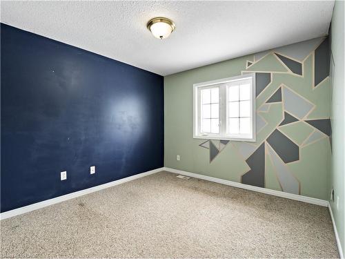 47 Schroder Crescent, Guelph, ON - Indoor Photo Showing Other Room