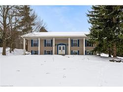 231 Freelton Road  Freelton, ON L8B 0Z5