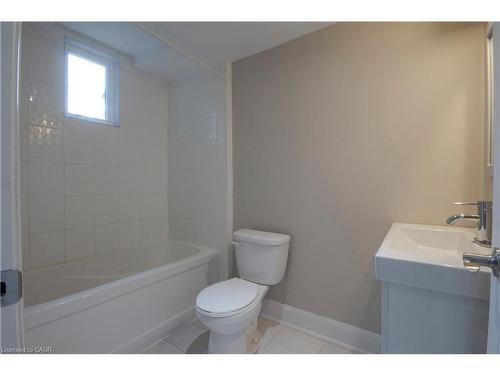 C6-540 King Street E, Hamilton, ON - Indoor Photo Showing Bathroom