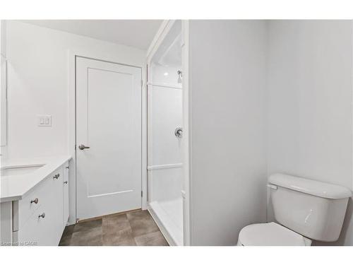 314-781 Clare Avenue, Welland, ON - Indoor Photo Showing Bathroom